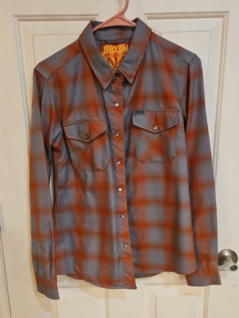 DIXXON Gray and Orange Plaid Long-Sleeve Button-Up Shirt